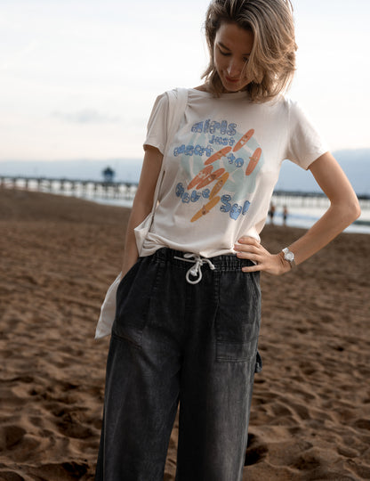 Girls Just Want to Have Sun Illustrated Women's Graphic Tee