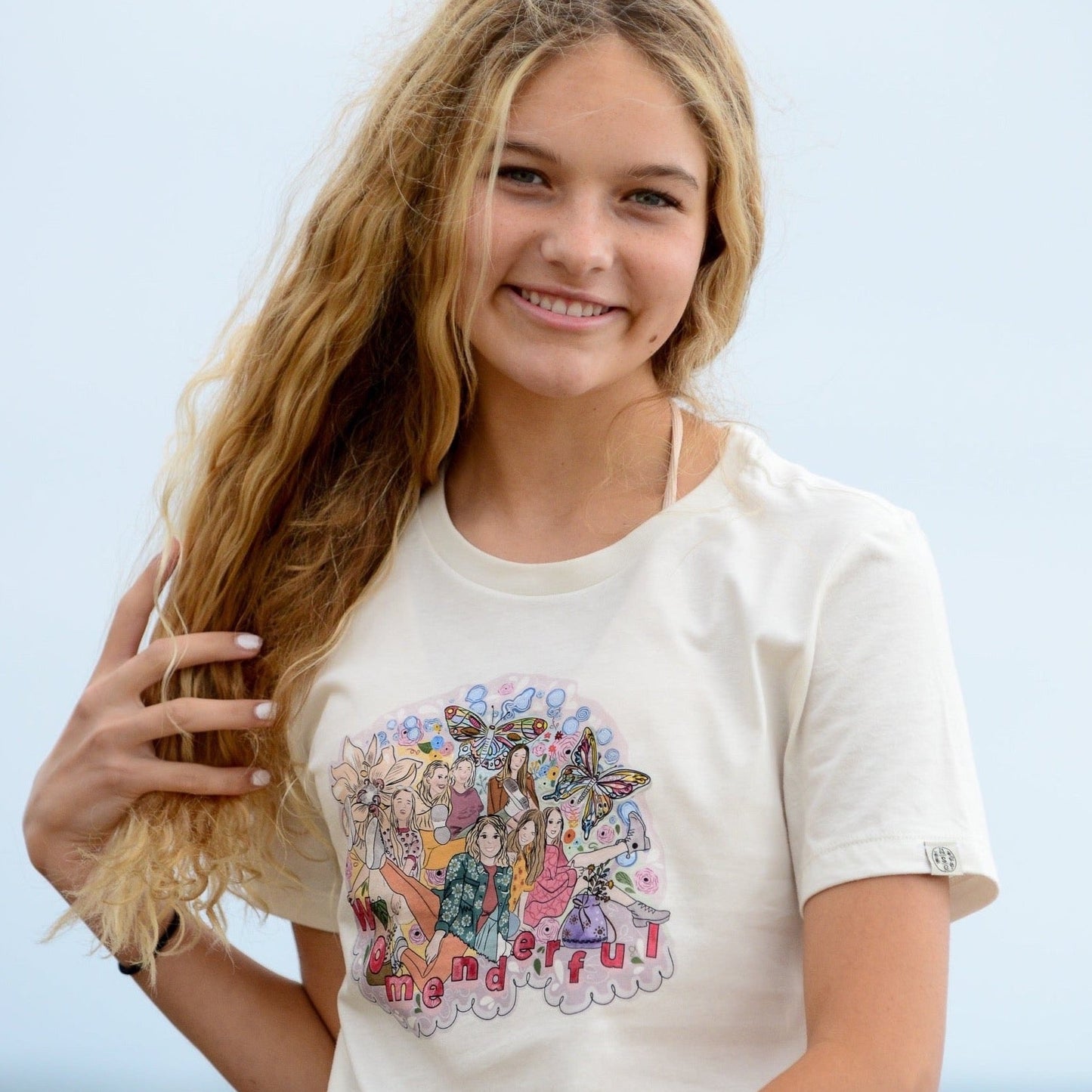 Load image into Gallery viewer, North Shore Girls &amp;quot;Womenderful&amp;quot;,  feminine and empowering Hand-illustrated graphic  t-shirt
